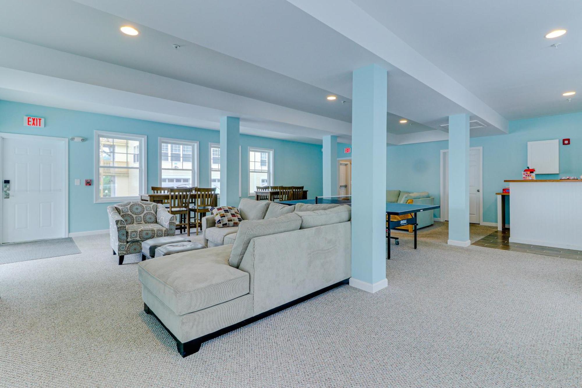 Post Road Charmer Apartment *