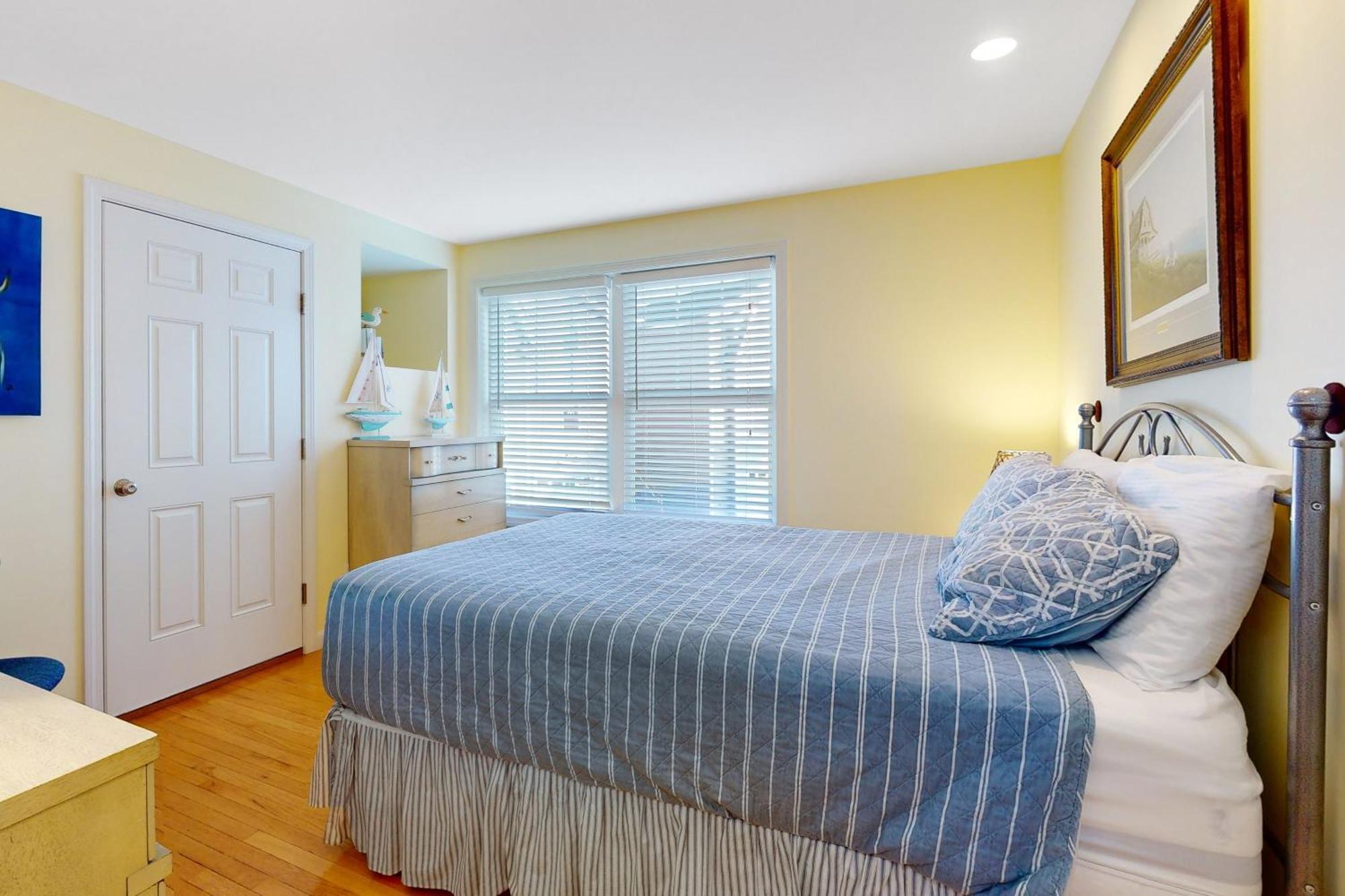 Apartment Post Road Charmer Wells