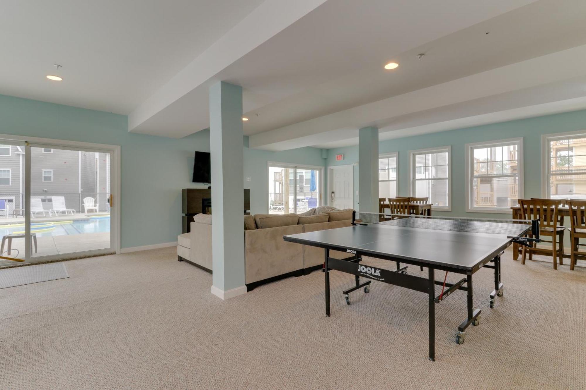 Post Road Charmer Apartment *